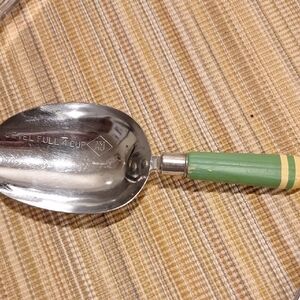 Vintage Green and Silver Measuring  1/4 Cup